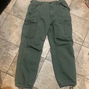 GAP men’s cargo pants
